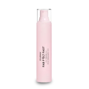 STARSKIN FAB FEET FAST FOOT PEELING MIST Šveičiamasis pėdų purškiklis su glikolio ir salicilo rūgštimis suragėjusiai odai minkštinti